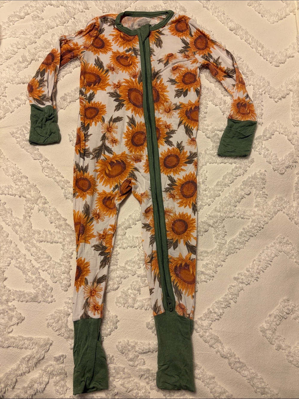 Angel Dear Sunflower-Print, One-Piece Sleeper. 6-12 months.